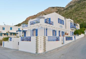 Meltemi has Balcony rooms