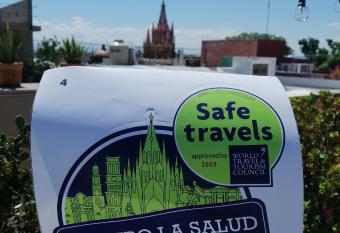 Hotel Casa del Misionero has Balcony rooms