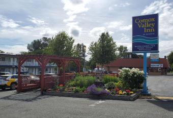 Comox Valley Inn & Suites allows 18 year olds to book a room