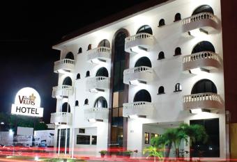 Hotel Villas Boca allows 18 year olds to book a room