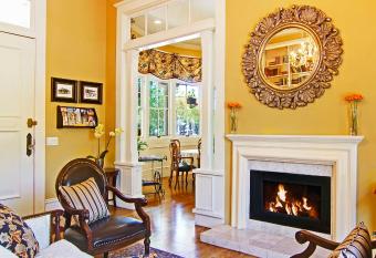 Inn at Depot Hill has Balcony rooms