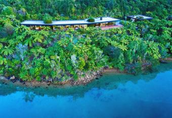 Waterfall Bay Luxury Escape has Balcony rooms