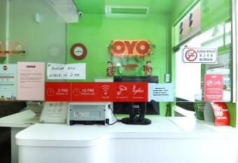 OYO 479 The Green Hotel allows 18 year olds to book a room