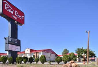 Red Roof Inn Van Horn allows 18 year olds to book a room