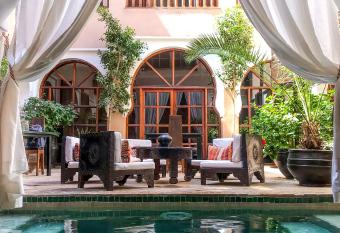 Riad Selouane has Balcony rooms