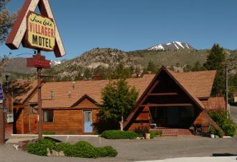 June Lake Villager has Balcony rooms