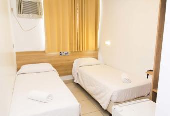 Minuano Hotel Home pr  ximo ao aeroporto allows 18 year olds to book a room