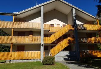 Appartement Quadrifoglio has Balcony rooms