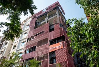 Hotel At Home Suites , Gachibowli, Hyderabad allows 18 year olds to book a room