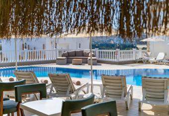 Queen Boutique Hotel has Balcony rooms