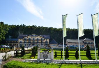 Casa Bata has Balcony rooms
