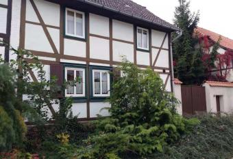 G  sthaus allows 18 year olds to book a room