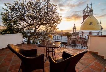 BellView Hotel Boutique allows 18 year olds to book a room