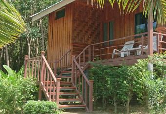 Lanta Para hut allows 18 year olds to book a room