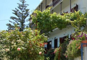 Hotel Erato allows 18 year olds to book a room