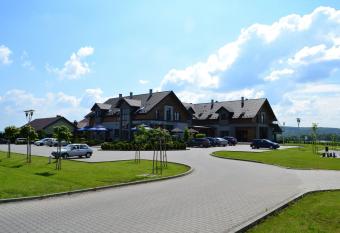 Hotel Oriza has Balcony rooms