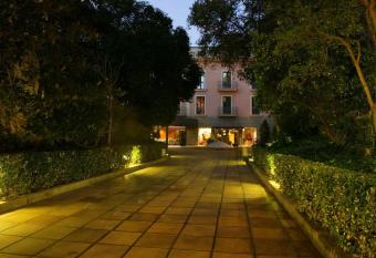 RVHotels Spa Vila de Caldes - Adults only allows 18 year olds to book a room