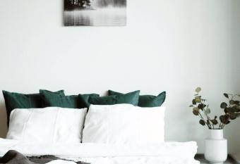 2ndhomes Tampere  allows 18 year olds to book a room