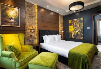 Family Hotel Strannopriemnitza has Balcony rooms