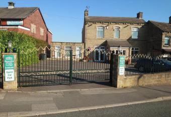 geordie pride lodge allows 18 year olds to book a room