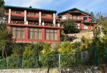 ROSASTAYS Mukteshwar Rosa Parvada allows 18 year olds to book a room