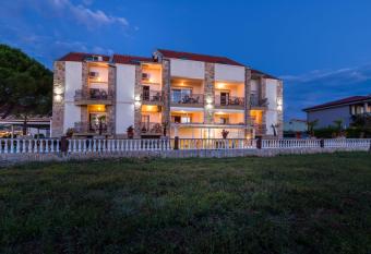 Apartments Bozana has Balcony rooms