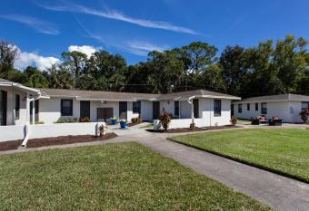 Travel Inn of Titusville has Balcony rooms