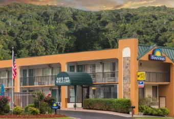 Days Inn by Wyndham Clayton has Smoking rooms