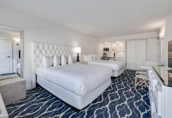 Icona Cape May has Balcony rooms