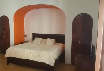 Suite Valentina allows 18 year olds to book a room