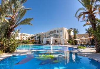 Le Corail Appart Hotel Yasmine Hammamet allows 18 year olds to book a room