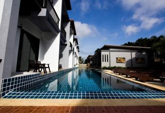 Alphabeto Resort has Balcony rooms