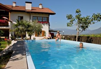 Heideggerhof has Balcony rooms
