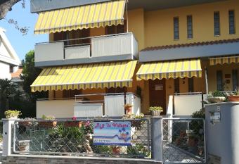 B&B La Villetta has Balcony rooms