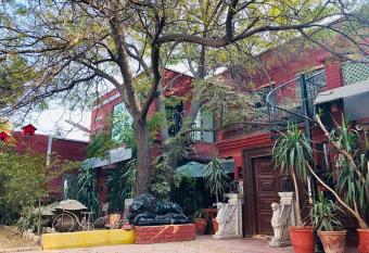 12th Avenue has rooms with a private hot tub