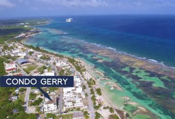 Condo Gerry has Balcony rooms