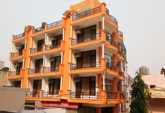 Hotel Orange Classic has Balcony rooms