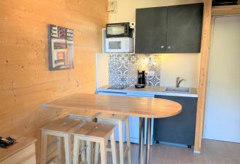 L esprit chalet by SODA allows 18 year olds to book a room