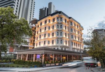 TRYP by Wyndham Ankara Oran allows 18 year olds to book a room