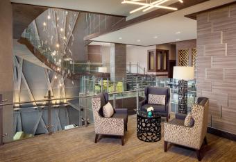 Hotel Indigo Flushing - Laguardia has Balcony rooms