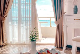 Hotel Majestic allows 18 year olds to book a room