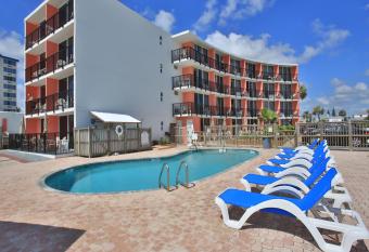 Cove Motel Oceanfront has Balcony rooms