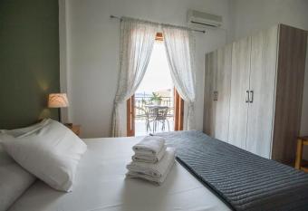 Sofia Apartments - Kantia has Balcony rooms