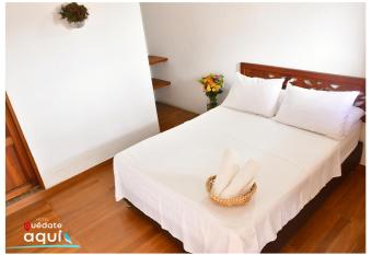 Quedate Aqui Barichara - El Original allows 18 year olds to book a room