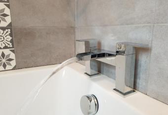 Redwood House has Balcony rooms