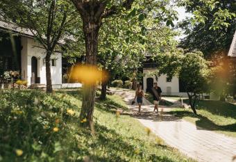 Naturel Hoteldorf Sch  nleitn has Balcony rooms