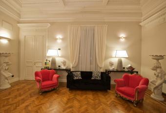 Palazzo Lombardo allows 18 year olds to book a room