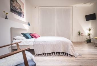 Freiburger-Ferienwohnung has Balcony rooms