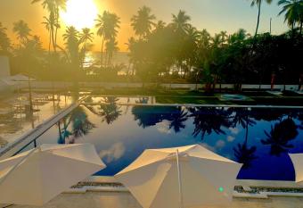 Oasi Encantada - Beach Resort allows 18 year olds to book a room