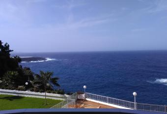ESTUDIO Vistas al Oc  ano y Playa allows 18 year olds to book a room